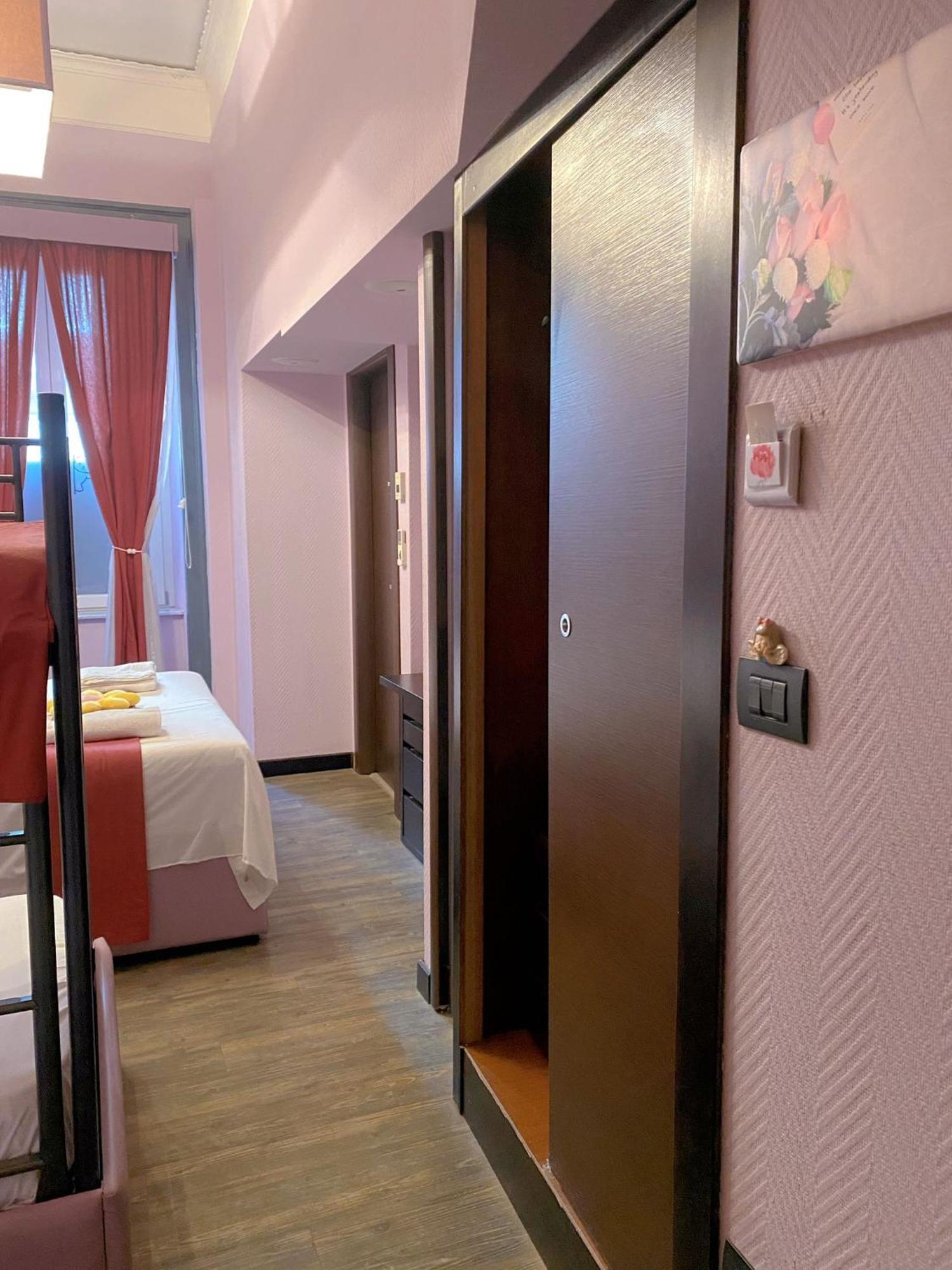 Dolce Vita Rooms Неаполь Екстер'єр фото