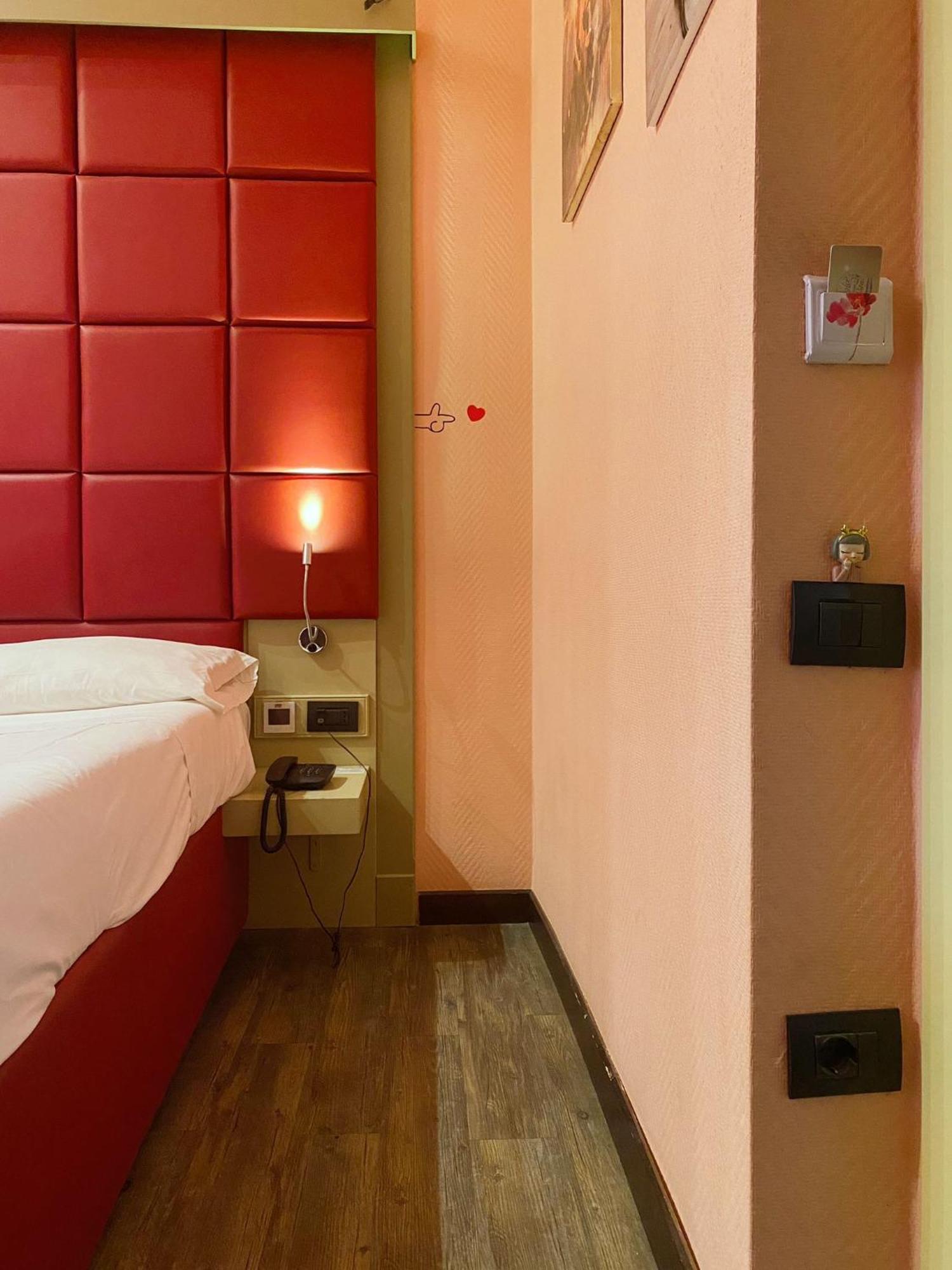 Dolce Vita Rooms Неаполь Екстер'єр фото