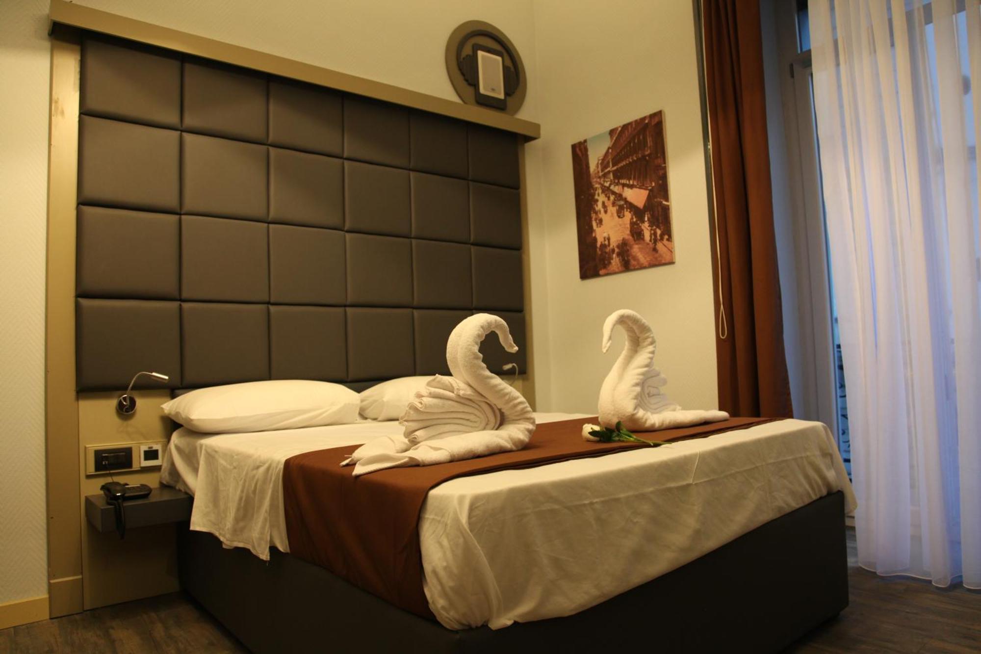 Dolce Vita Rooms Неаполь Екстер'єр фото